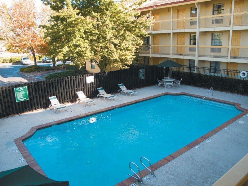 Budget Inn & Suite Atlanta Marietta Stadium Ngoại thất bức ảnh