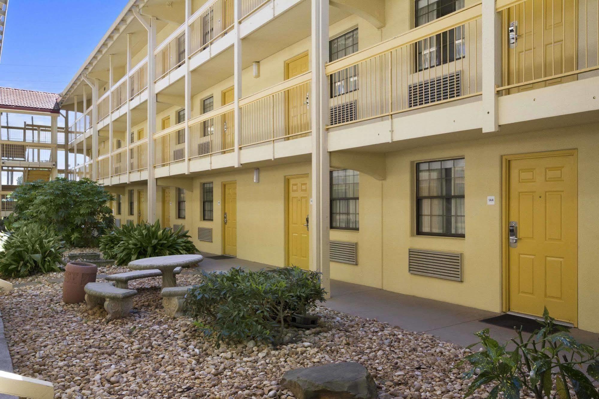 Budget Inn & Suite Atlanta Marietta Stadium Ngoại thất bức ảnh